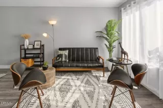 Photo #4: P1-12476 Listing