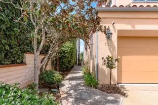 Photo #5: P1-27136 Listing 