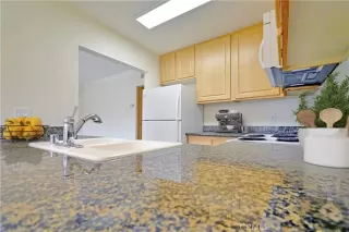 Photo #5: PT25022239 Listing