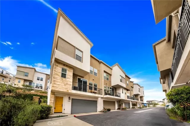 MLS: PT25072607 Condo For Sale