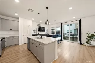 Photo #1: PT25072607 Listing