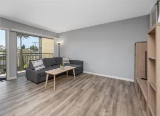 Photo #2: PT25164798 Listing