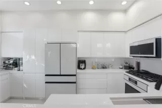 Photo #2: PT26037521 Listing 