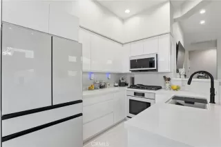 Photo #3: PT26037521 Listing 