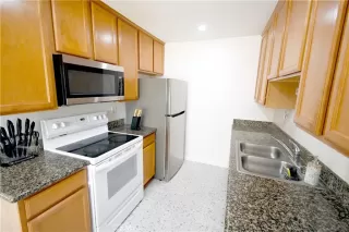 Photo #4: PT26110353 Listing