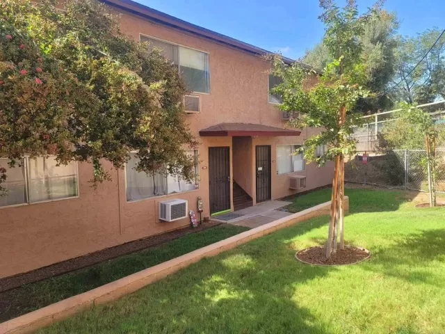 MLS: PTP2206125 Condo For Sale