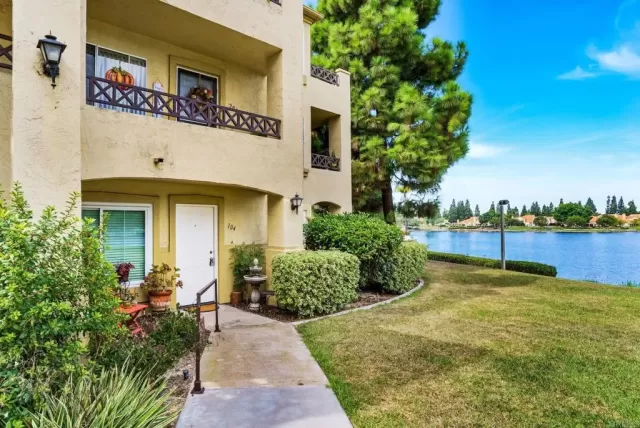 MLS: PTP2206580 Condo For Sale