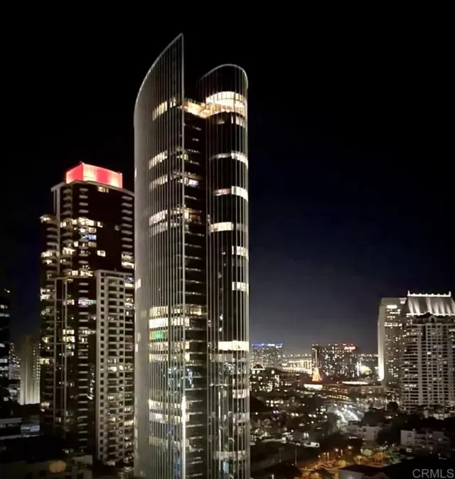 MLS: PTP2206688 Condo For Sale