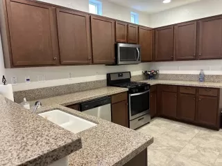 Photo #2: PTP2206786 Listing