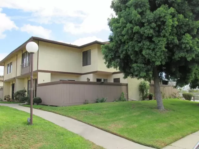 MLS: PTP2207109 Condo For Sale