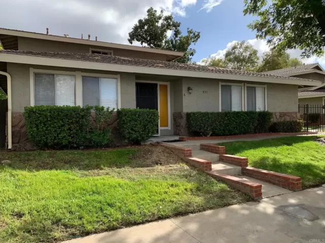 MLS: PTP2207140 Condo For Sale
