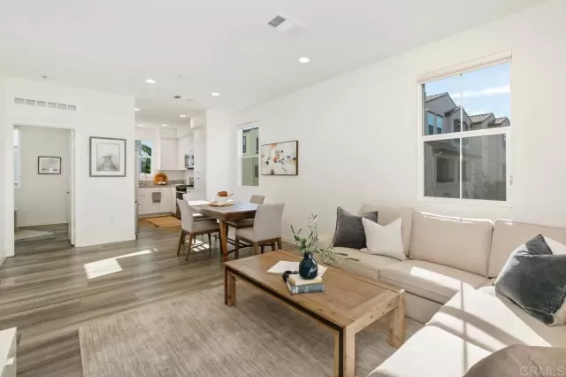 MLS: PTP2207355 Condo For Sale