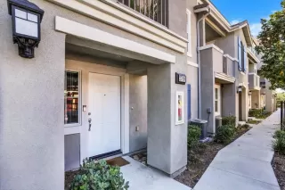 Photo #1: PTP2207394 Listing