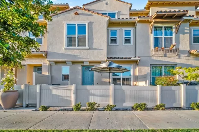 MLS: PTP2207554 Condo For Sale