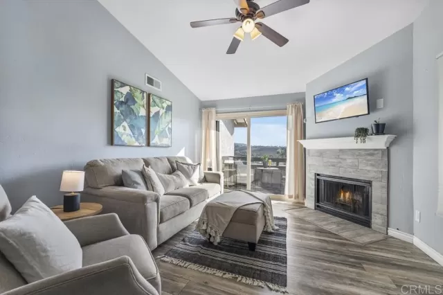 MLS: PTP2207556 Condo For Sale