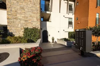 Photo #2: PTP2207632 Listing