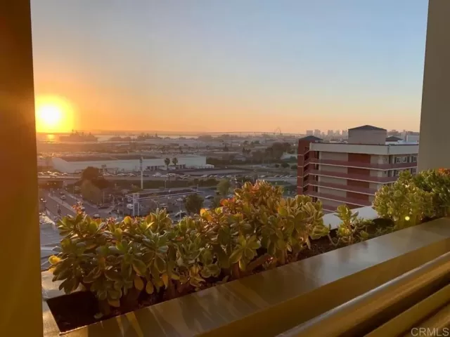 MLS: PTP2207687 Condo For Sale