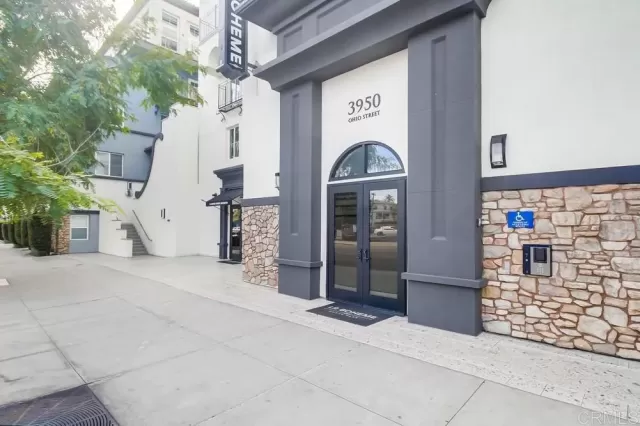 MLS: PTP2207761 Condo For Sale