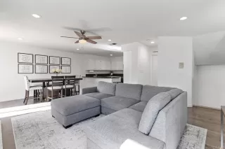 Photo #3: PTP2207801 Listing 