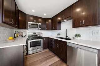 Photo #2: PTP2207803 Listing