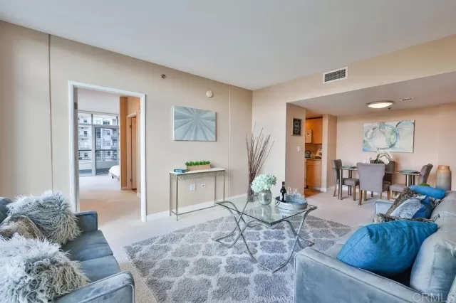 MLS: PTP2207828 Condo For Sale