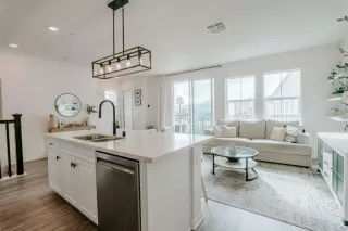 Photo #1: PTP2300060 Listing