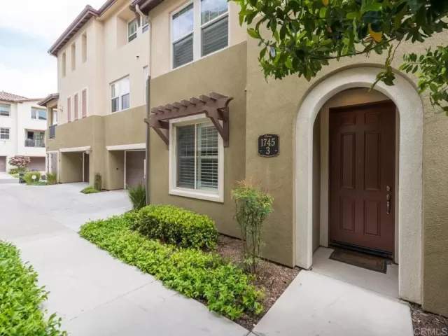 MLS: PTP2300155 Condo For Sale