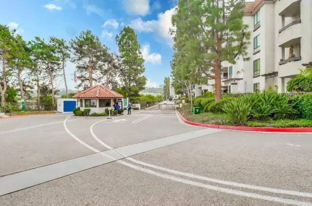 MLS: PTP2300159 Condo For Sale