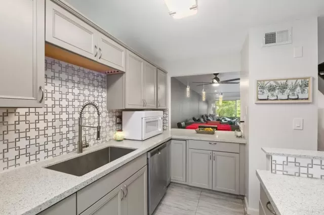 MLS: PTP2300160 Condo For Sale