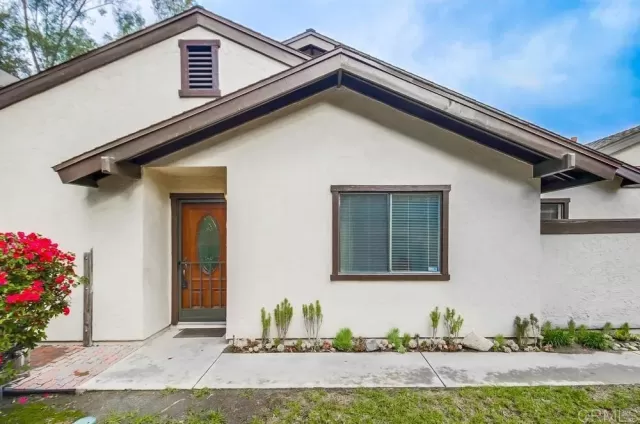 MLS: PTP2300262 Condo For Sale