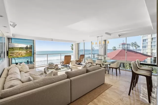 MLS: PTP2300284 Condo For Sale