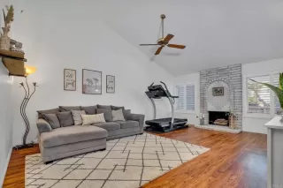 Photo #3: PTP2300300 Listing