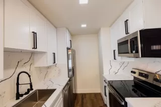 Photo #4: PTP2300319 Listing 