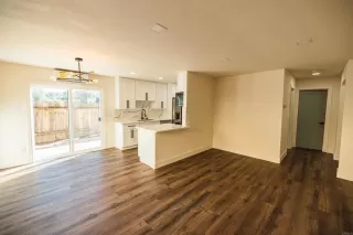 Photo #5: PTP2300319 Listing 