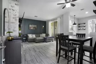 Photo #1: PTP2300353 Listing