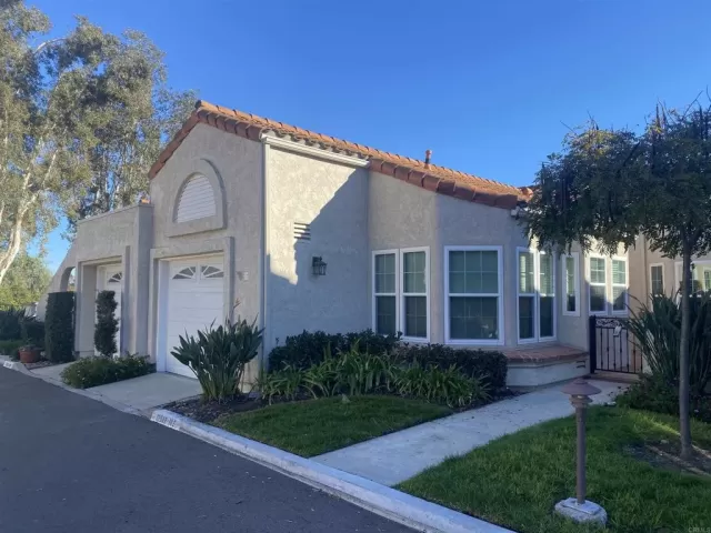 MLS: PTP2300360 Condo For Sale