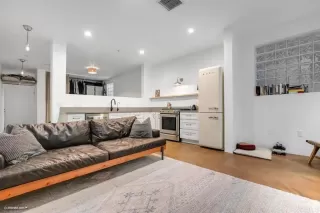 Photo #1: PTP2300373 Listing