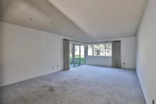 Photo #5: PTP2300389 Listing