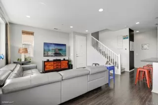 Photo #6: PTP2300393 Listing