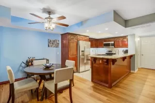 Photo #3: PTP2300412 Listing