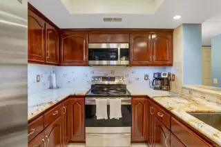 Photo #5: PTP2300412 Listing