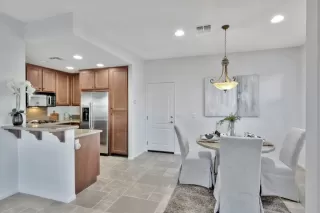 Photo #6: PTP2300420 Listing