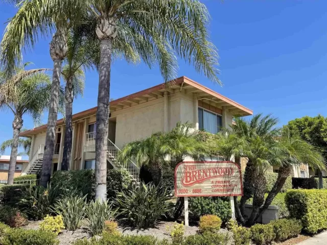 MLS: PTP2300595 Condo For Sale