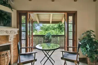 Photo #2: PTP2300611 Listing