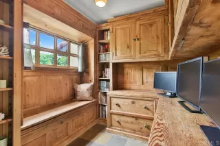 Photo #5: PTP2300611 Listing