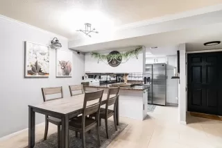 Photo #4: PTP2300625 Listing