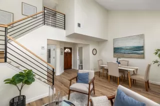 Photo #1: PTP2300631 Listing