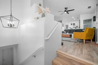 Photo #1: PTP2300632 Listing