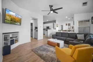 Photo #2: PTP2300632 Listing