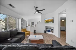 Photo #4: PTP2300632 Listing